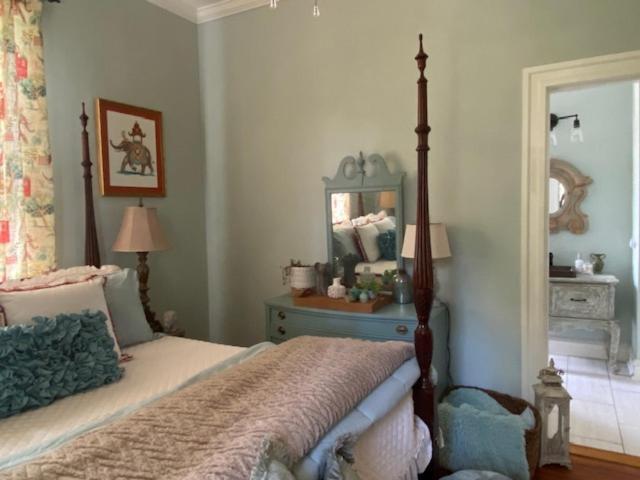 Jenny'S Downtown Hideaway Bed And Breakfast ลอเรล ภายนอก รูปภาพ