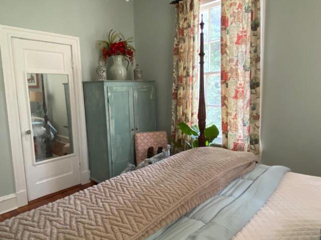 Jenny'S Downtown Hideaway Bed And Breakfast ลอเรล ภายนอก รูปภาพ